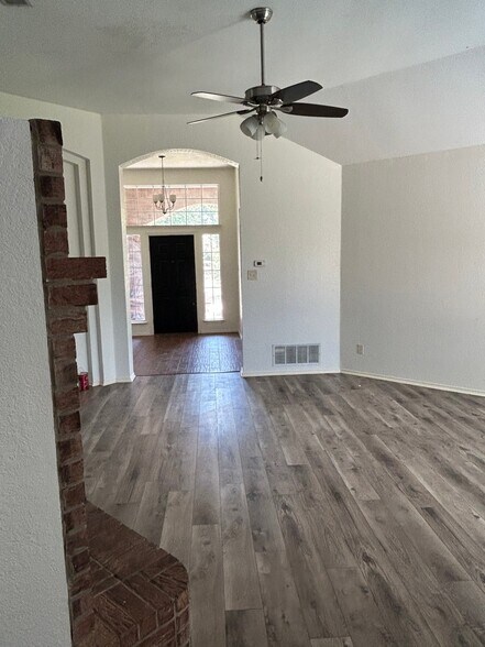 Building Photo - 22 Sonora Dr