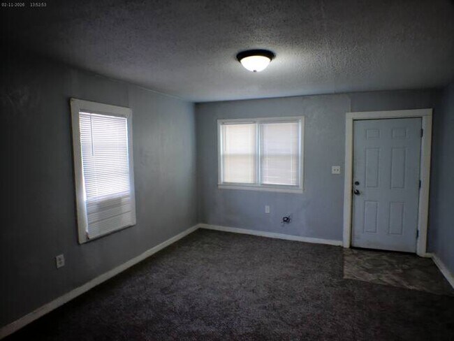 Building Photo - Cozy 1 bedroom and 1 bath ranch home located off 23rd St & S Arlington Ave in Independence.