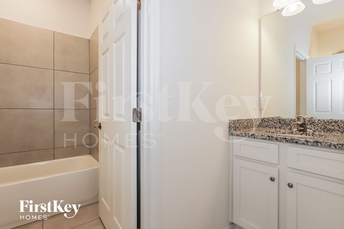 Building Photo - 503 Crown Rose Dr