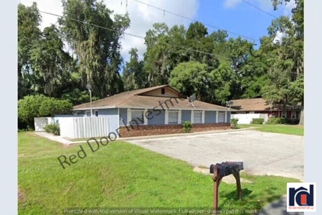 Primary Photo - 2 Bedroom 1 Bath Quadplex-Ocala!
