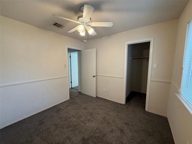 Building Photo - 224 Jim Miller Dr