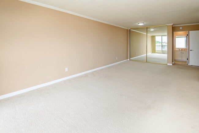 Building Photo - 32709 Seagate Dr