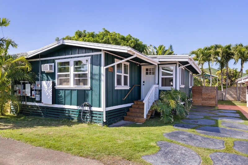 Building Photo - 827A Oneawa St