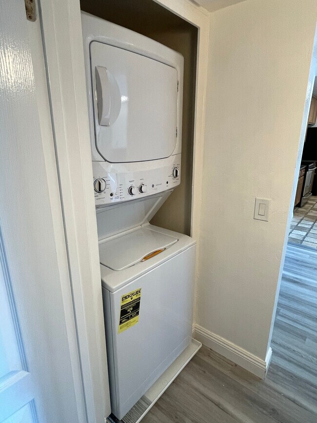 Washer Dryer in apartment - 7120 Shoreline Dr