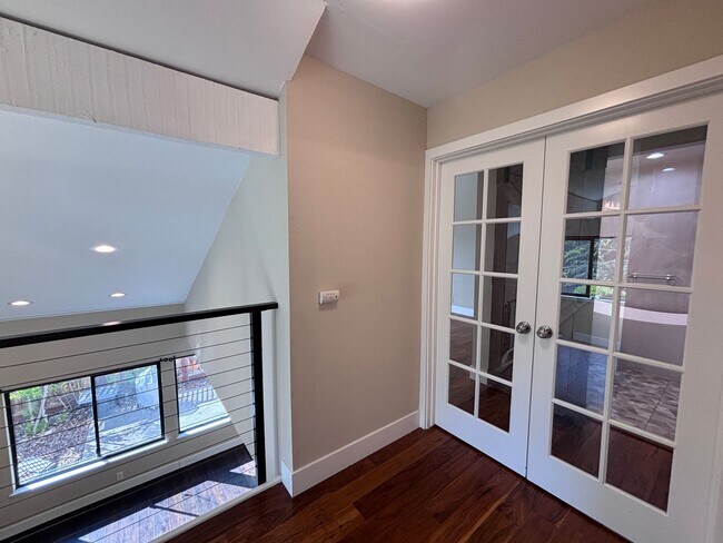 Building Photo - ALMADEN VALLEY-Beautifully upgraded 3-bedroom, 2.5-bath end-unit townhome
