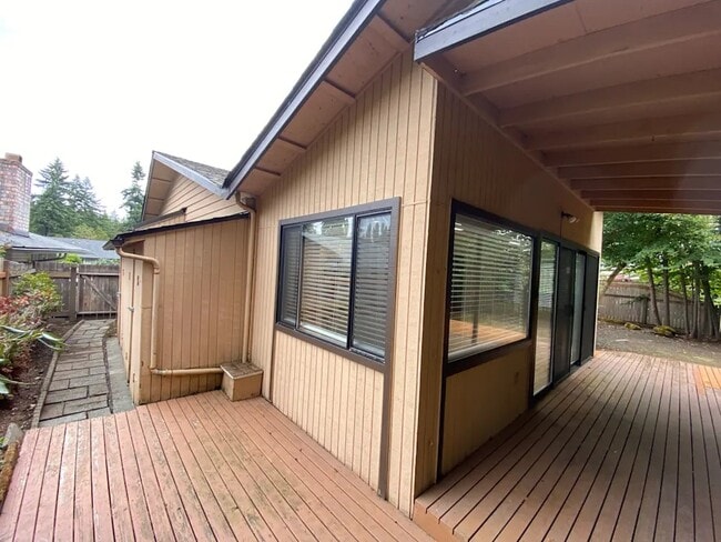 Building Photo - 1307 SW 355th Pl