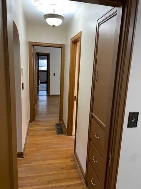 Hallway - 1919 George Washington Blvd