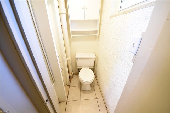 Building Photo - 8356 Cape View Ct