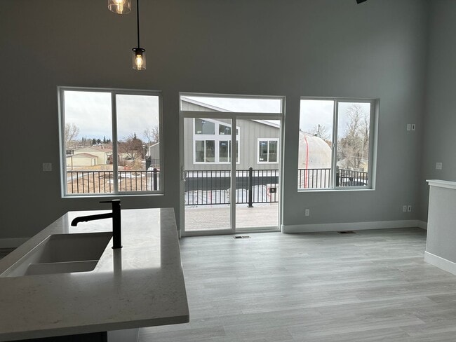 Building Photo - 226 Miller Ln