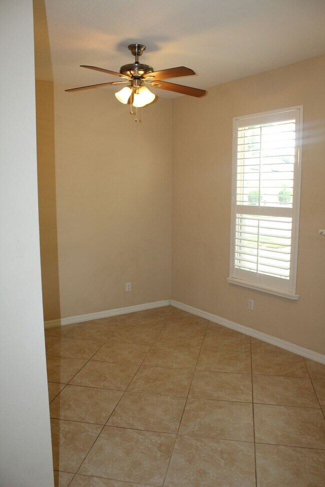 Building Photo - 14252 Confetti Dr