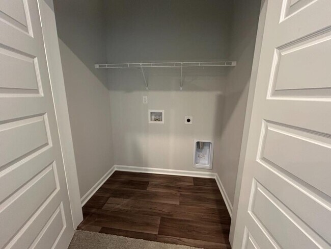 Building Photo - 762 Sturdy Root Pl