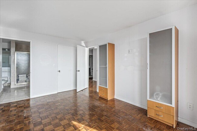 Building Photo - 112-01 Queens Blvd