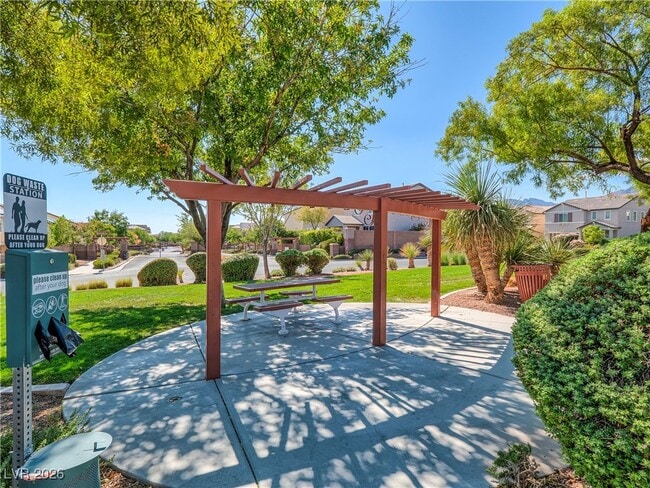 Building Photo - 7017 Whipple Manor St