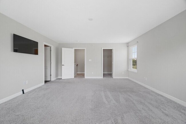 Building Photo - 623 Freeman Dr