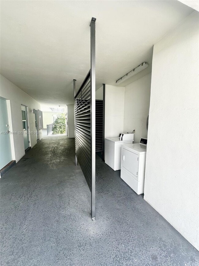 Building Photo - 300 Galen Dr