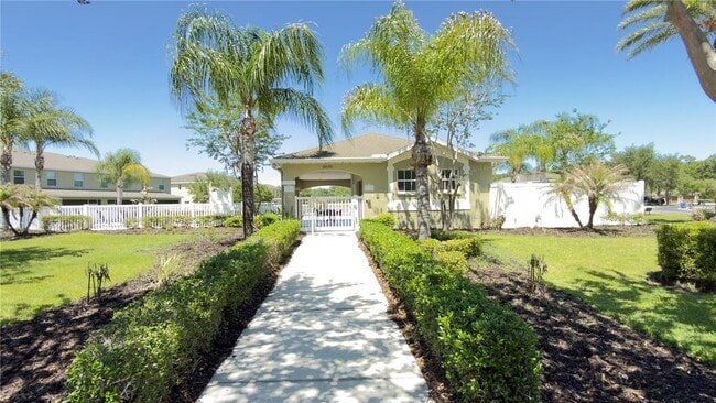Building Photo - 8519 Trail Wind Dr