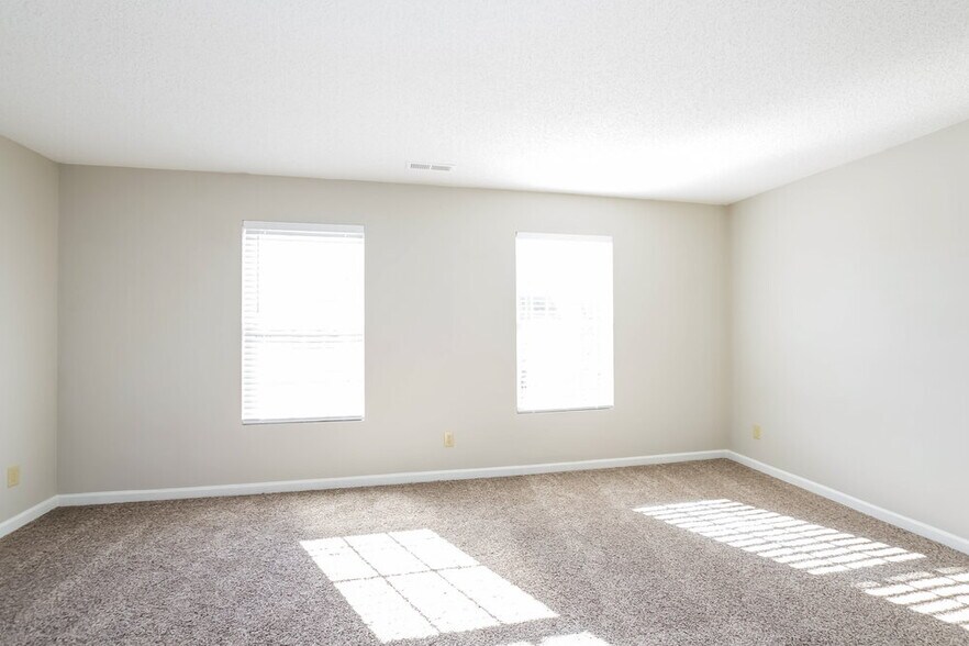 Building Photo - 841 Chastain Ave