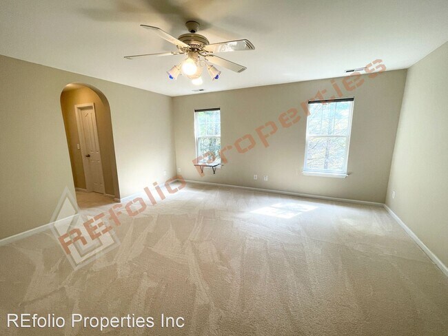 Building Photo - 3 br, 2.5 bath House - 106 Courts Garden Way