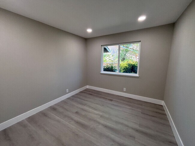 Building Photo - EVERGREEN- Newly Remodeled 3BR/2 BA Home with Spacious Backyard