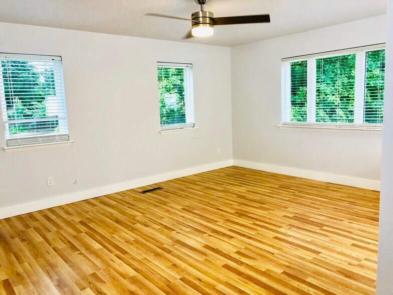 Building Photo - 1132 NW 34th St