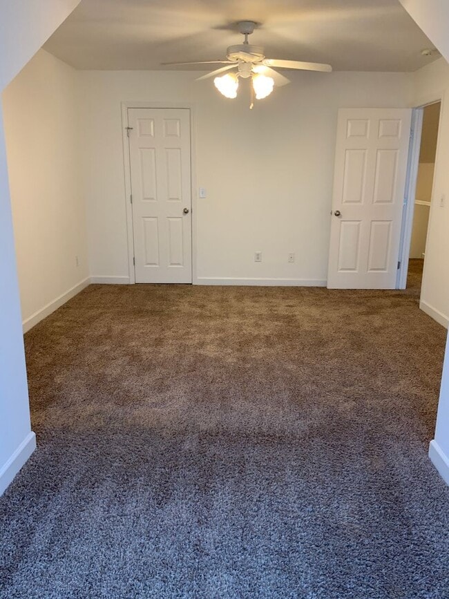 Building Photo - Percy Priest Townhouse