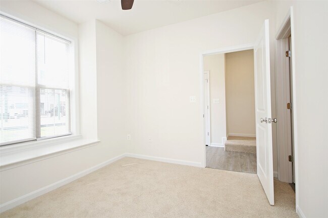 Building Photo - 2091 Kober Way