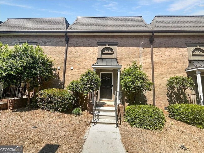 Primary Photo - 6980 Roswell Rd