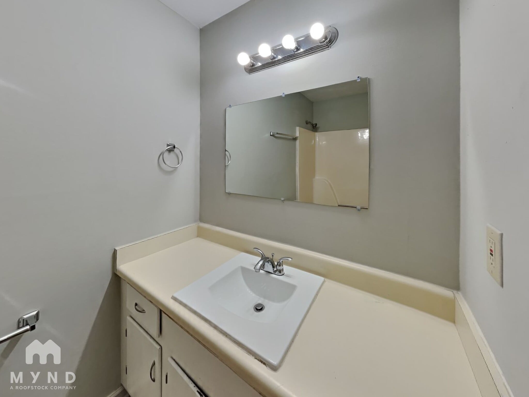 Building Photo - 421 Cabriolet Ct