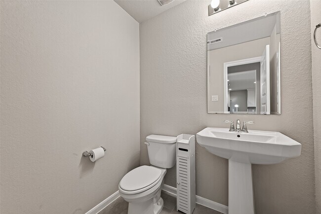 Building Photo - 9227 Downing St