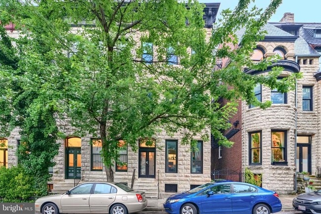 Primary Photo - 1311 N Calvert St