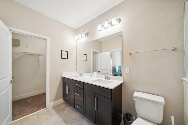 Building Photo - 137 Villa Domani Ct