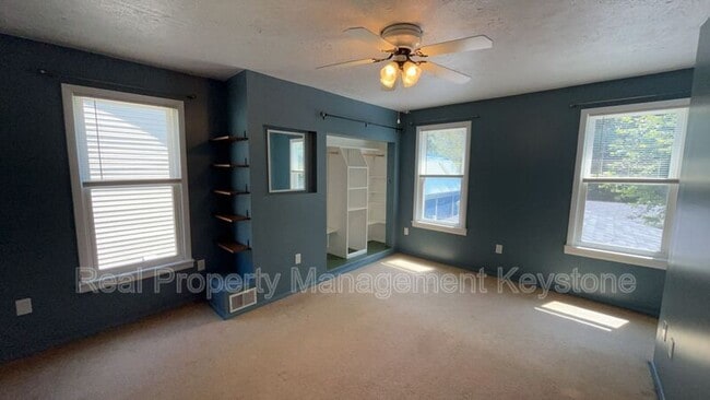 Building Photo - 1271 Lewis St