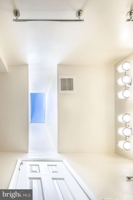 Building Photo - 980 Old Holly Dr