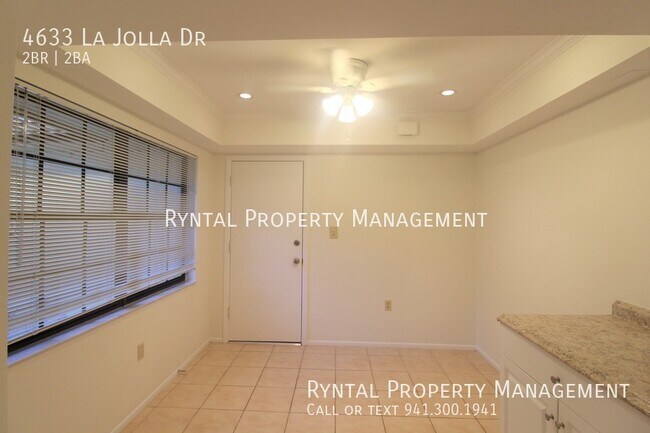 Building Photo - 4633 La Jolla Dr