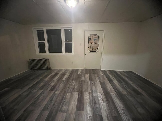 Building Photo - 713 Jackson St