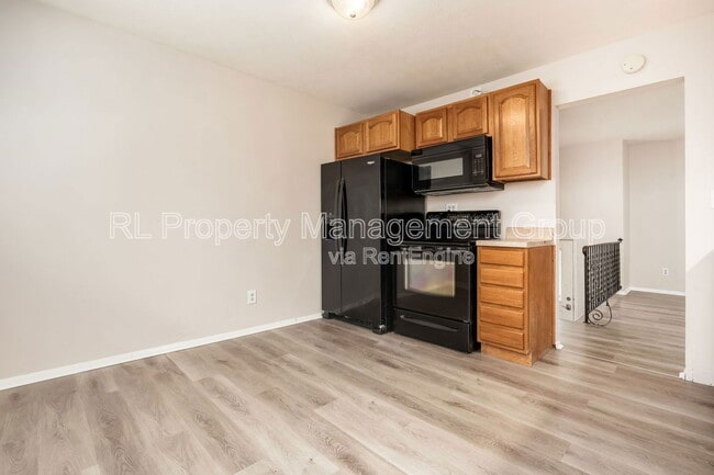 Building Photo - 1495 Yates Dr