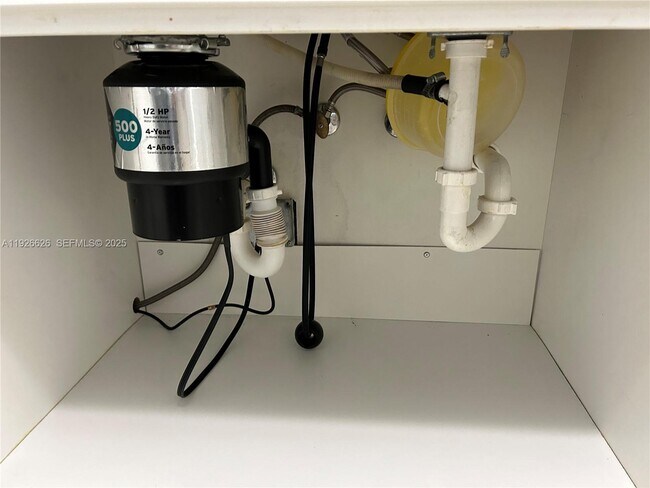 Building Photo - 117 NW 42nd Ave