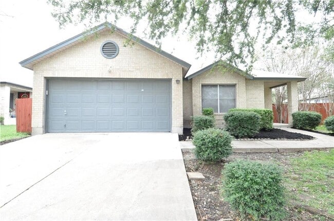 Primary Photo - 1116 Porterfield Dr