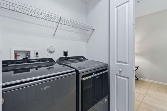 Building Photo - 1579 Frederick Small Rd