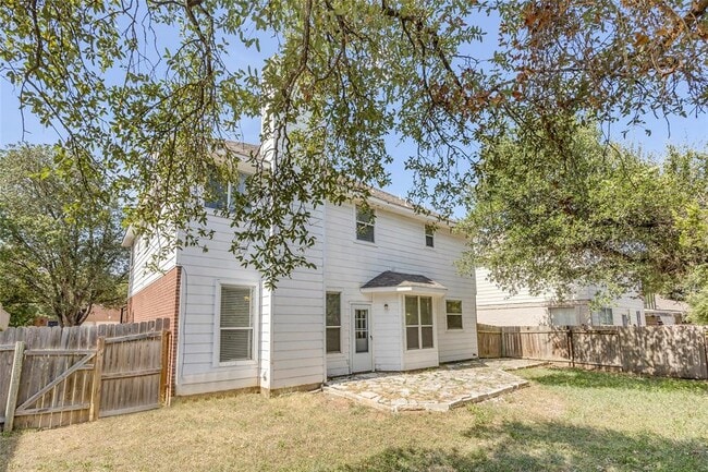 Building Photo - 8111 Broken Branch Dr