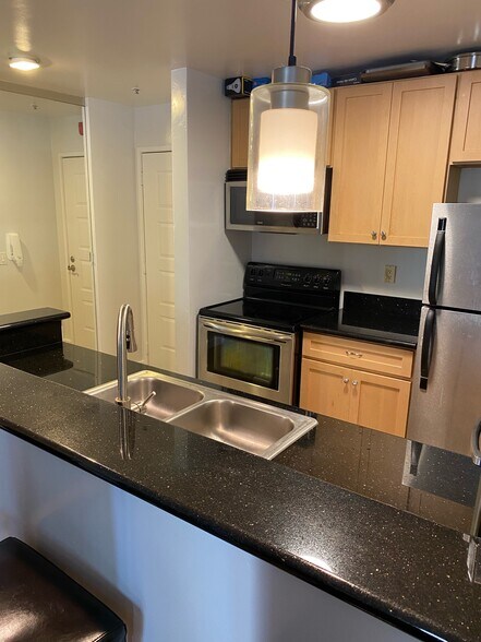 Building Photo - 6400 Christie Ave