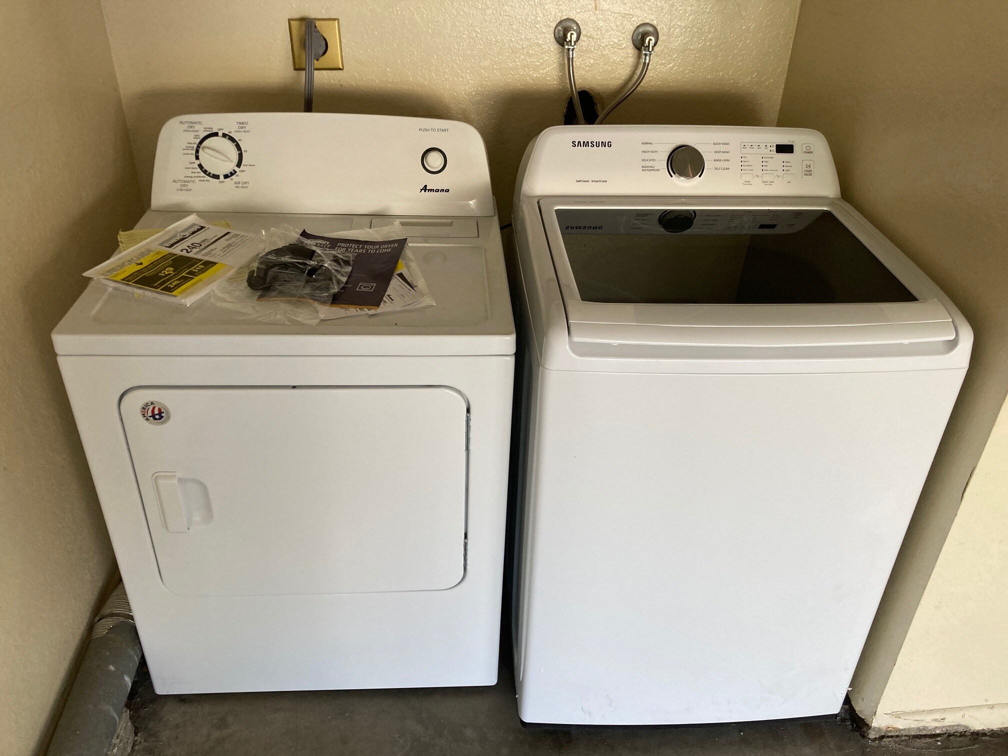 Washer and Dryer - 431 Plaza Estival