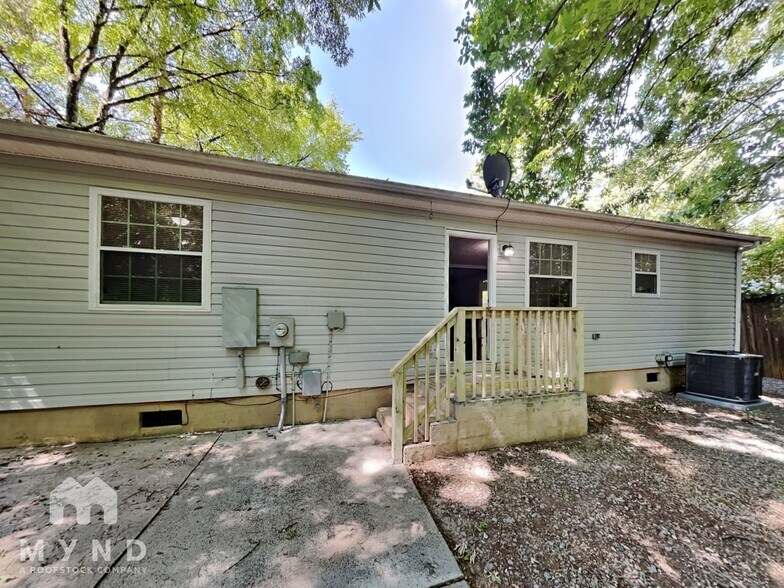 Building Photo - 4910 Lailwood Cir