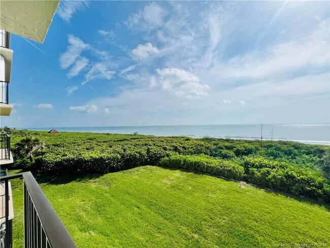 Building Photo - 4250 N Hwy A1A
