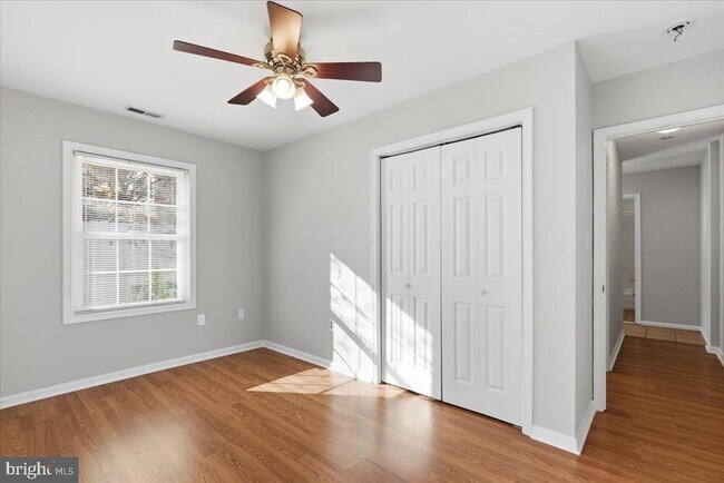 Building Photo - 403 S Veitch St