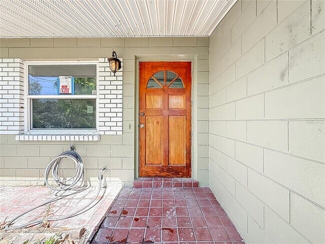 Primary Photo - 5643 86th Ave