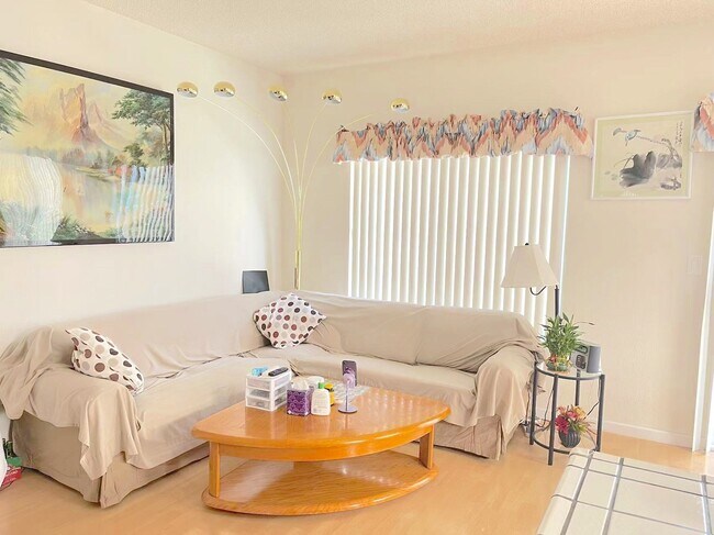 Building Photo - 6193 Potrero Dr