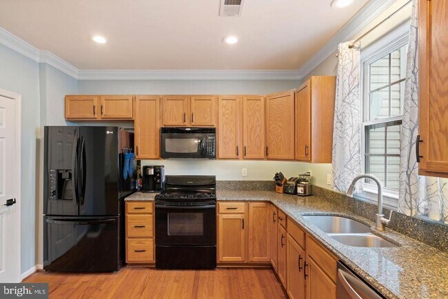 Building Photo - 26147 Lands End Dr