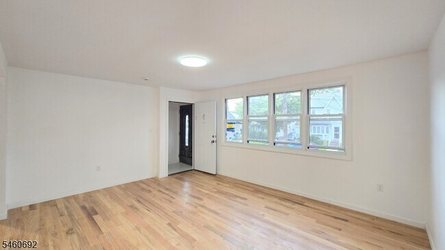 Building Photo - 76 Baldwin Pl