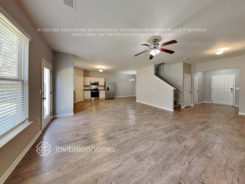 Building Photo - 227 Bandelier Cir